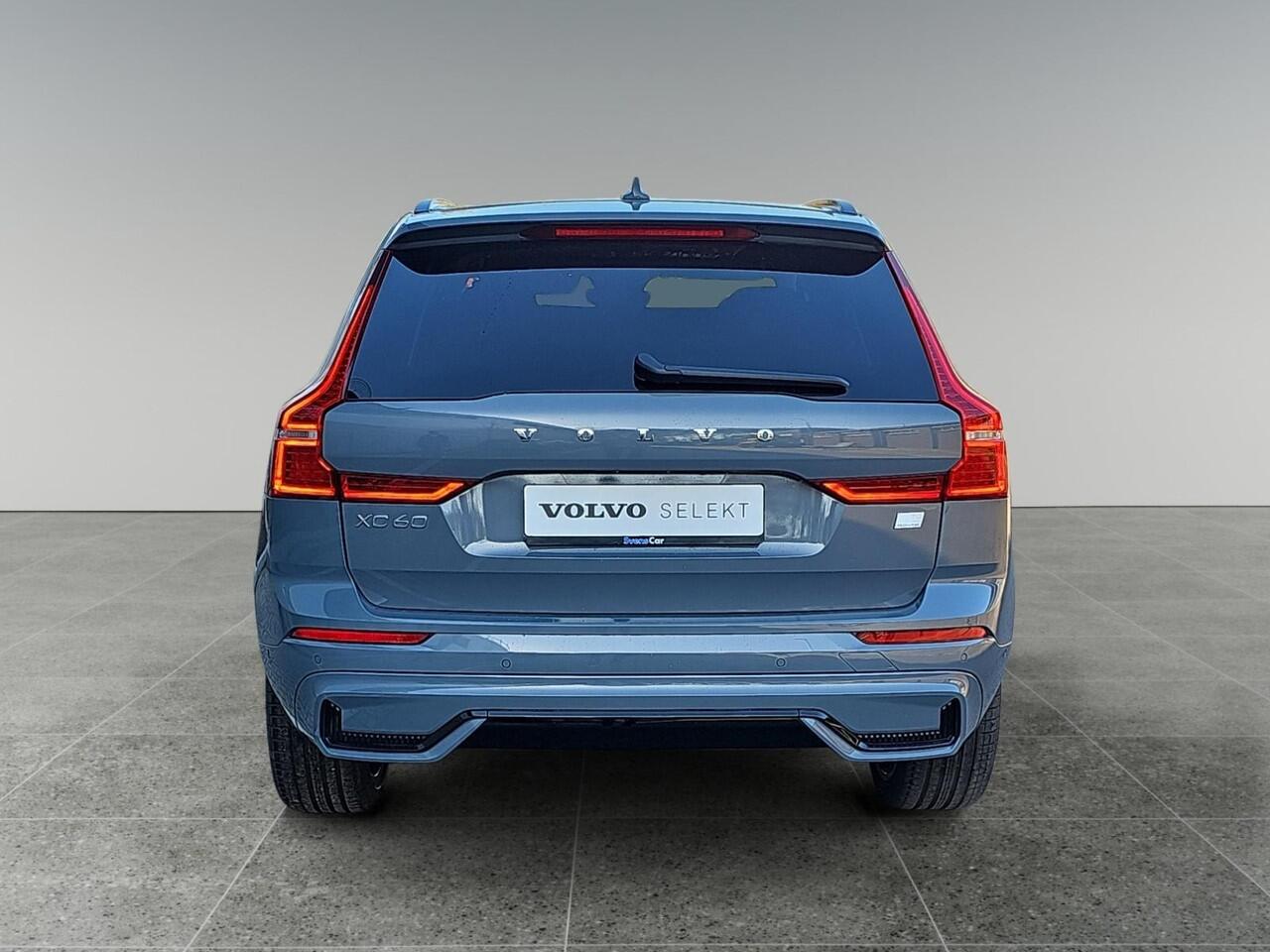 Volvo XC60 T8 Plug-in hybrid AWD Ultimate Dark | 360° camera | Harman Kardon |