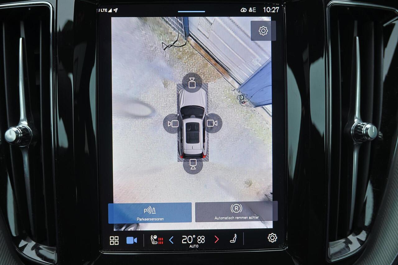 Volvo XC60 T6 Recharge AWD Ultra Black Edition - Panorama/schuifdak - IntelliSafe Assist & Surround - 360º Camera - Harman/Kardon audio - Adaptieve LED koplampen - Verwarmde voorstoelen, stuur & achterbank - Parkeersensoren voor & achter - Elektr. bedienb. voorstoel