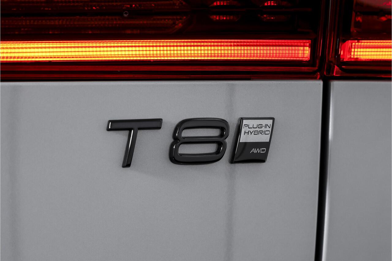 Volvo XC60 2.0 T8 Plug-in hybrid AWD Plus Black Edition - Facelift | S/K Panodak | Dig.Cockpit | Adapt.Cruise | Stoel-+Stuurverw. | 360 Camera | NAV+App.Connect | Auto.Airco | Harmon Kardon | LM 21" | 2481