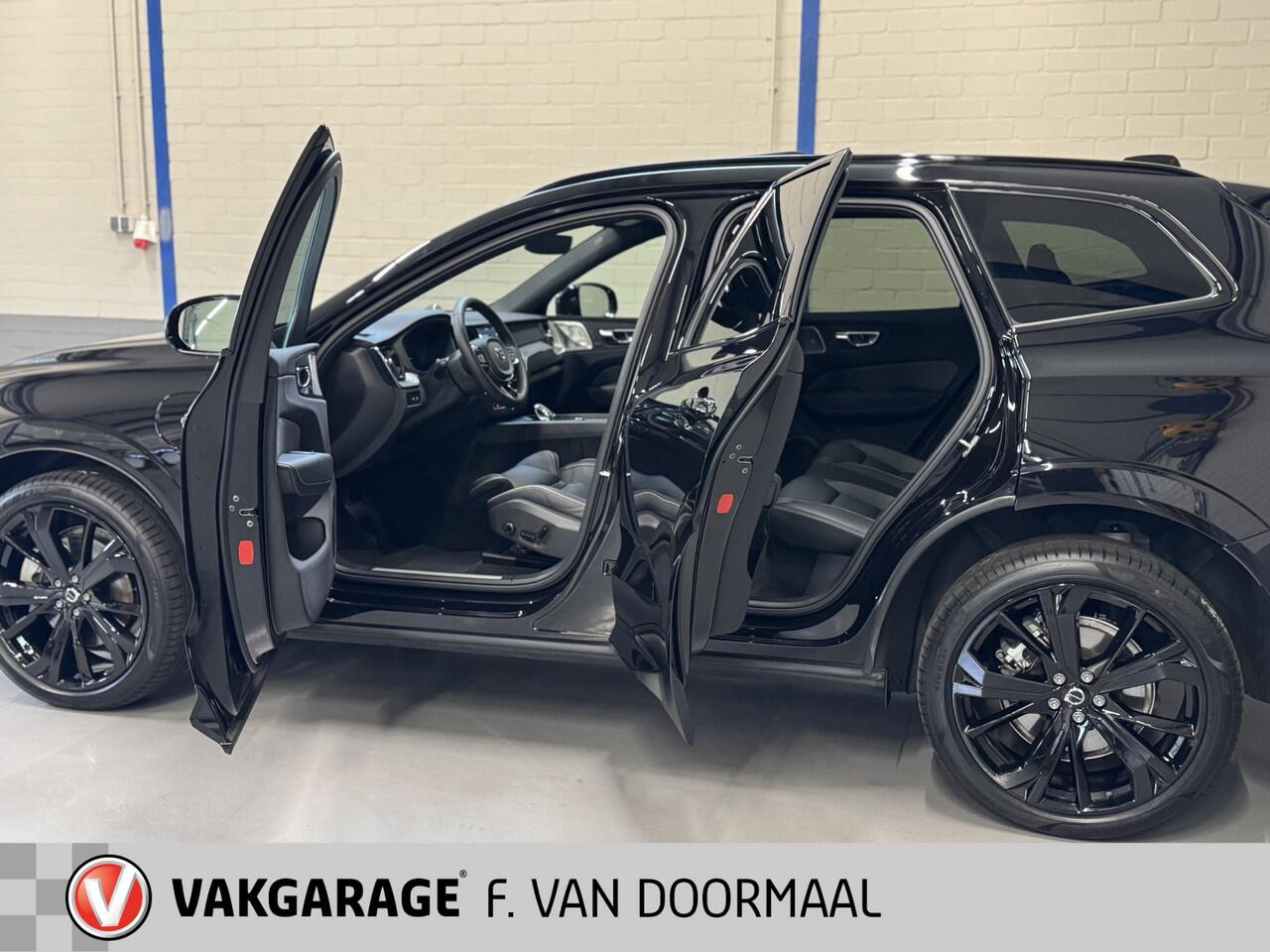 Volvo XC60 2.0 T8 Plug-in hybrid AWD Ultra Black Edition | Luchtvering | Bowers & Wilkins | Head Up | Trekhaak