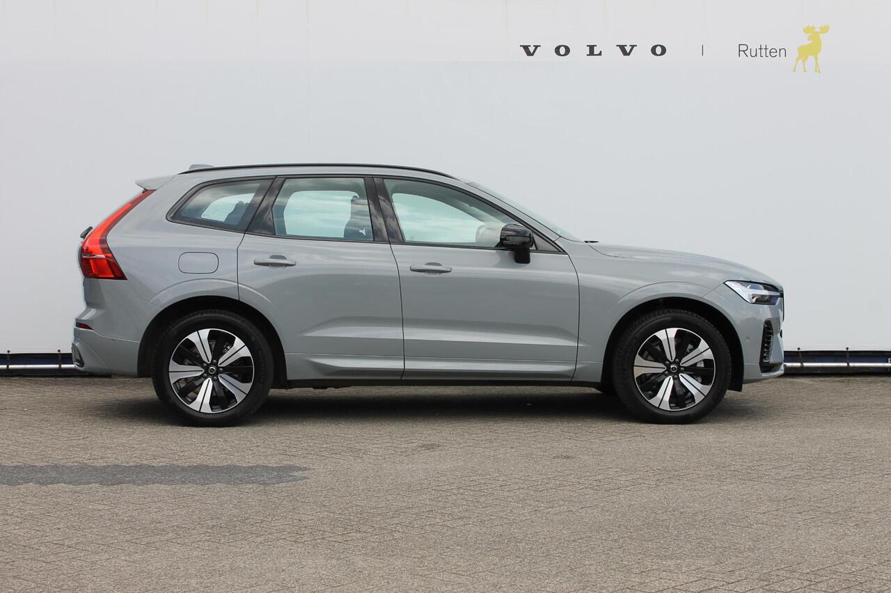 Volvo XC60 T6 350PK Plug-in hybrid AWD Plus Dark Long Range / Semi elektrisch wegklapbare trekhaak / Lederen bekleding / Panoramisch schuif-kanteldak