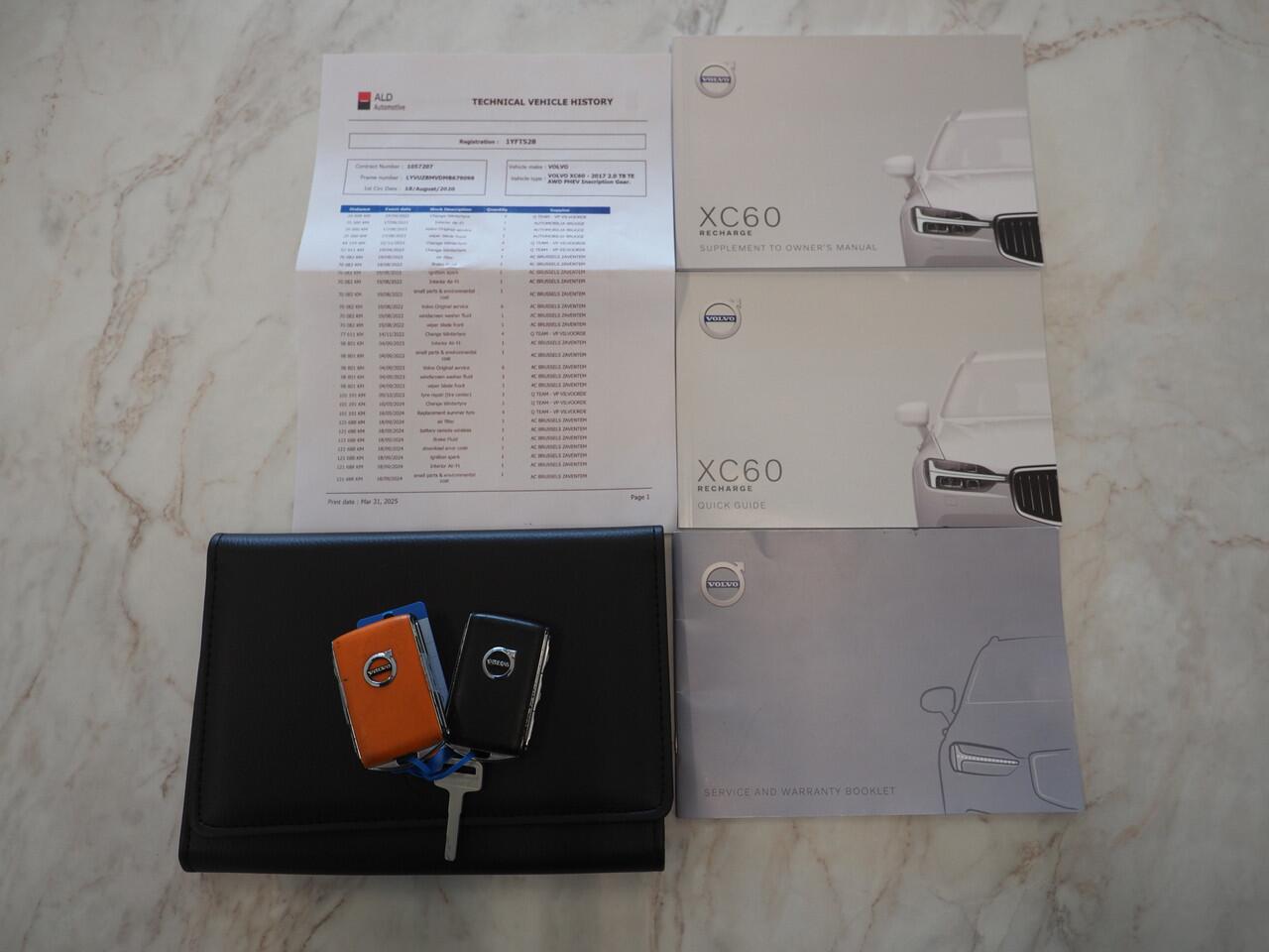 Volvo XC60 2.0 Recharge T8 AWD Inscription | Panoramadak | Pilot Assist | Keyless | Adaptive Cruise | Camera