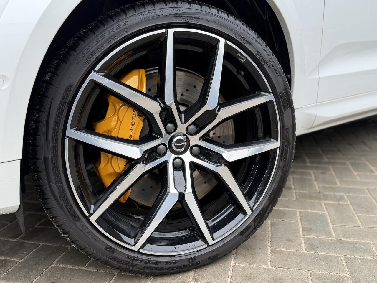 Volvo XC60 2.0 T8 Plug-in-hybrid AWD Polestar Engineered Bowers & Wilkins | 22 inch wielen | Graphical Head Up Display