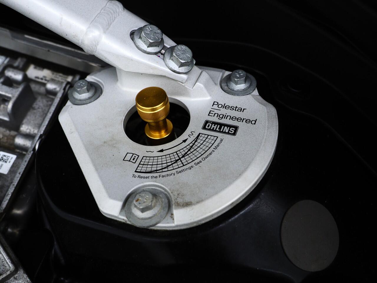 Volvo XC60 2.0 T8 AWD Polestar Engineered Long Range | Panoramadak | Harman/Kardon | Pilot Assist | 360 | Keyless | Carplay