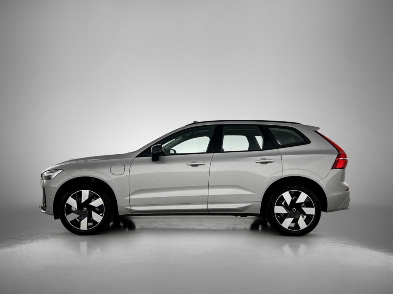 Volvo XC60 T6 AWD Ultra Dark Plug-In Hybrid