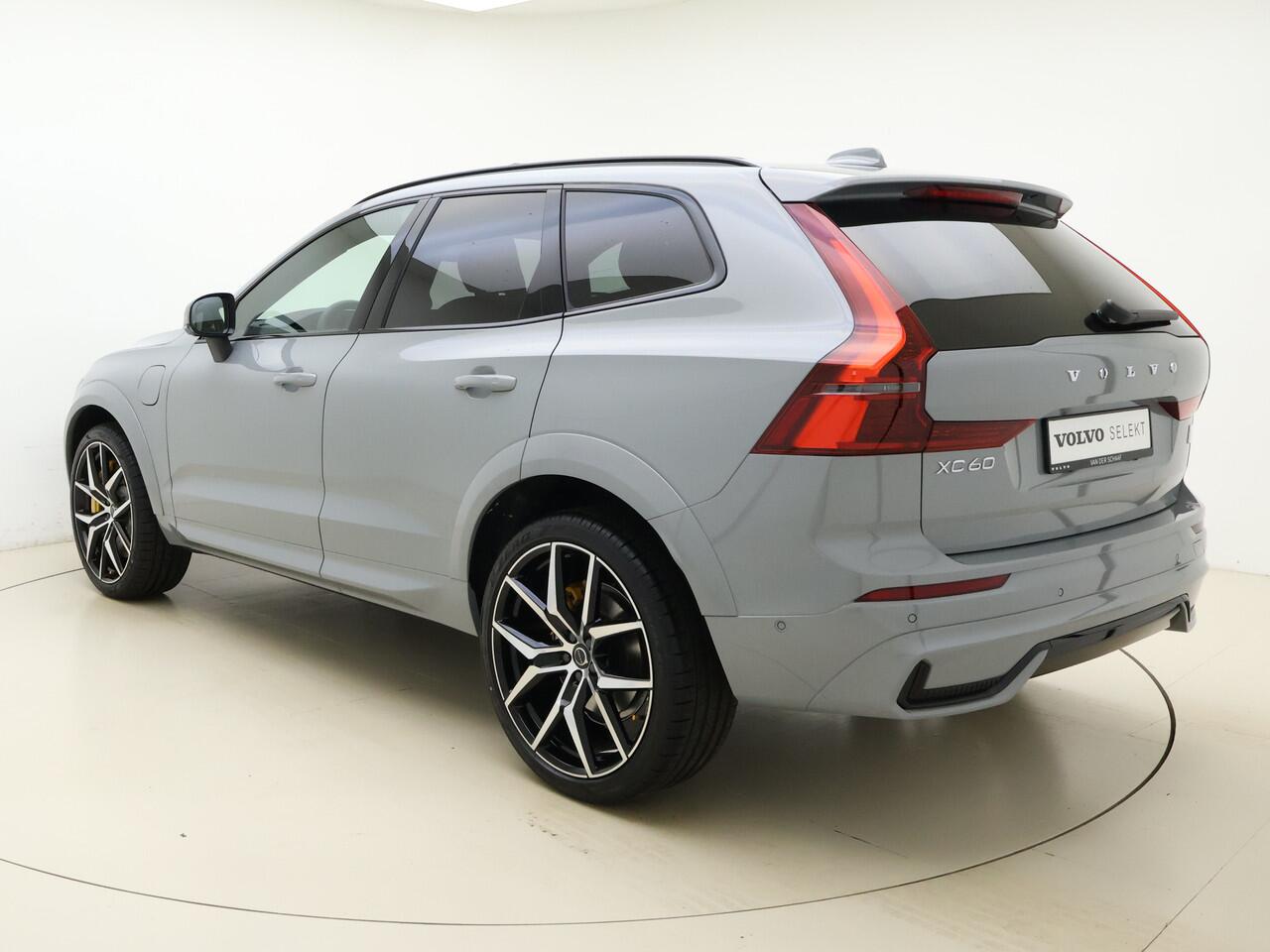Volvo XC60 T8 455pk AWD Polestar Engineered / Bowers en Wilkins Audio / 22'' velgen / Öhlins schokdempers / Gelaagd glas / Alarm klasse 3 /