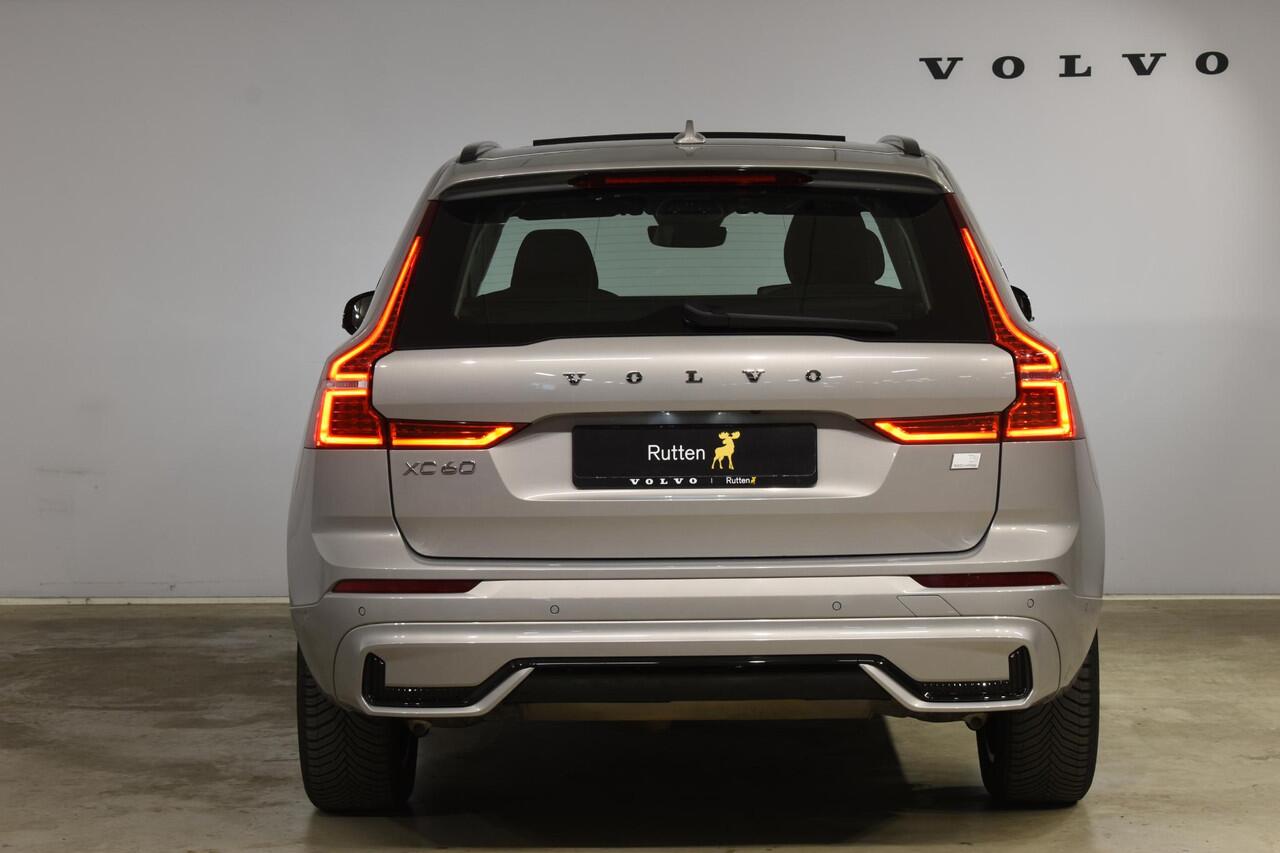 Volvo XC60 T6 350PK Automaat Plug-in Hybrid AWD Plus Dark / Navigatie / 360 Camera / Adaptieve Cruise Control / Stuur & Stoelverwarming / Elektr. Achterklep / Schuifdak / LM Velgen / Trekhaak