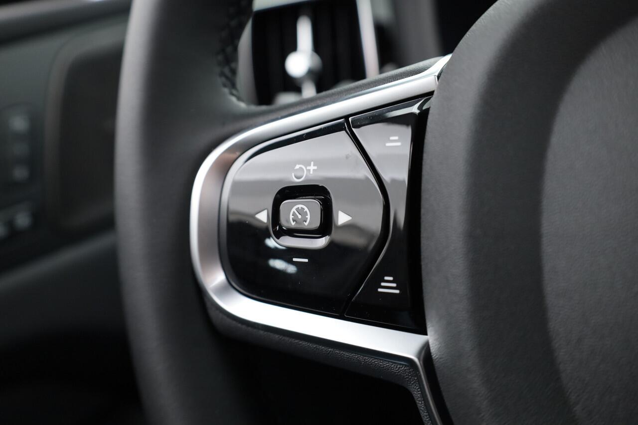 Volvo XC60 T6 Plug-in hybrid Plus Black Edition | Pano | Harman Kardon | Memory Seats | 360cam | Blis | Pilot Assist | 21''