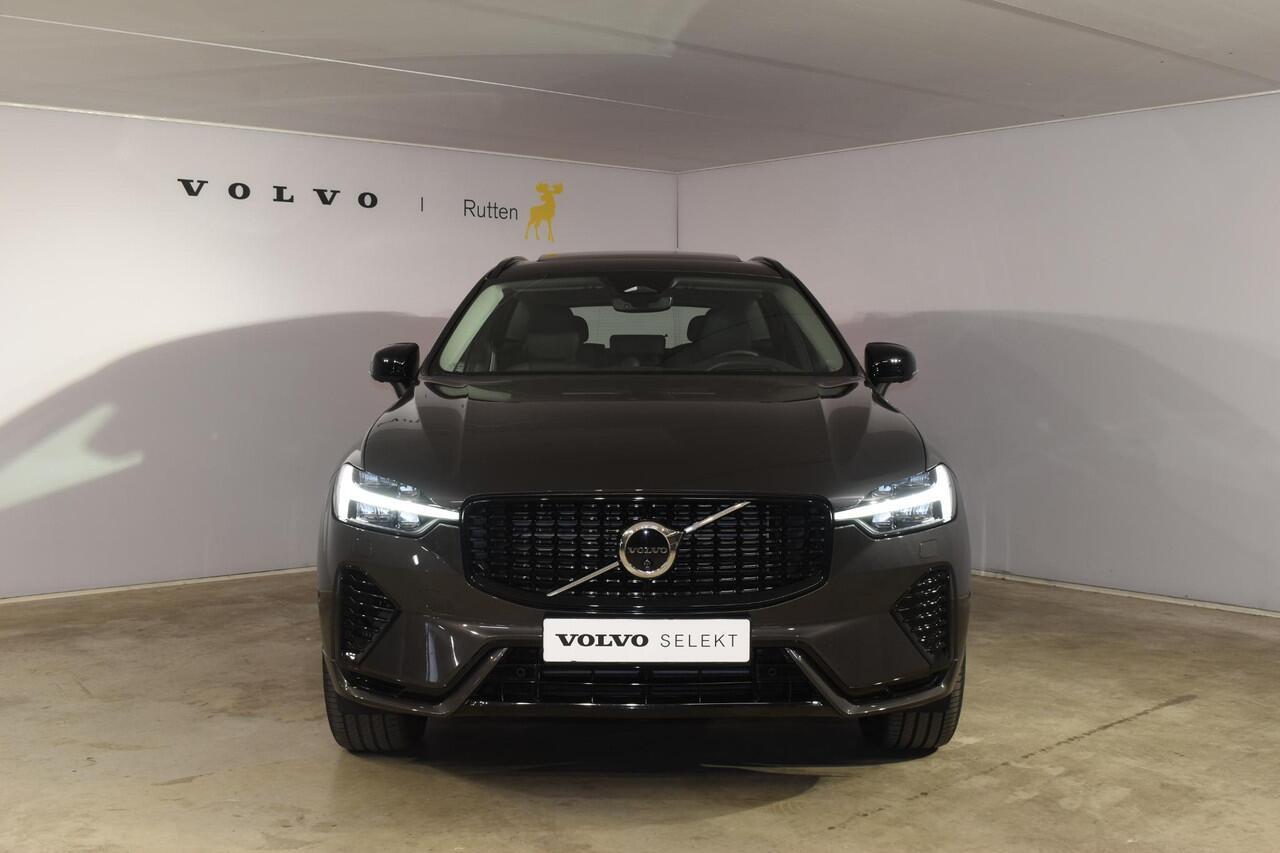 Volvo XC60 T6 350PK Automaat Plug-in Hybrid AWD Ultimate Dark / Navigatie / Luchtvering / 360 Camera / Adaptieve Cruise Control / Bowers&Wilkins / Stuur & Stoelverwarming / Elektr. Achterklep / Schuifdak / Trekhaak