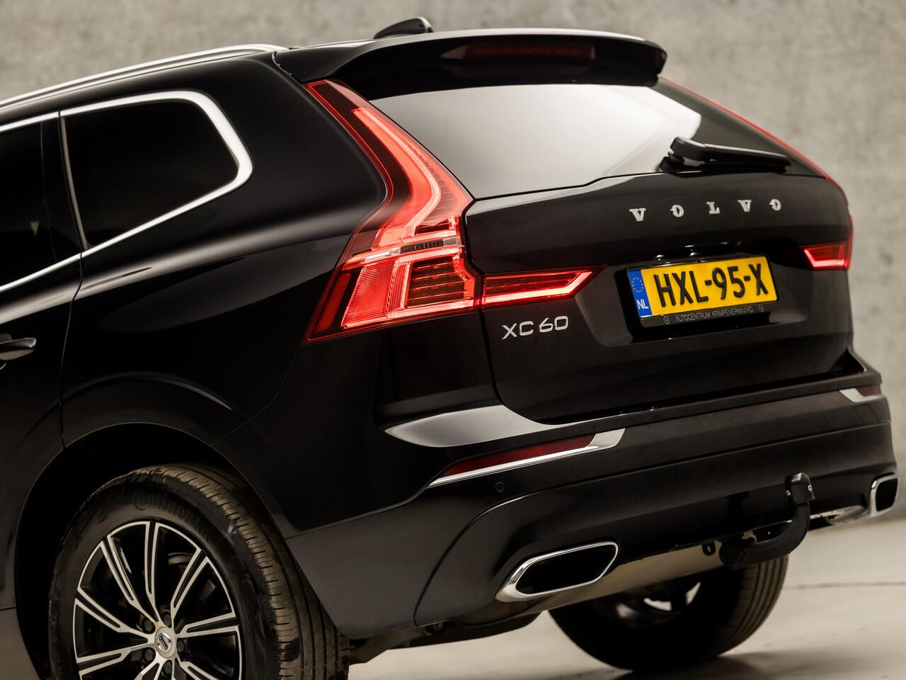 Volvo XC60 2.0 T8 Twin Engine AWD Inscription 391Pk Automaat (PANORAMADAK, APPLE CARPLAY, HARMAN/KARDON, MEMORY SEATS, ZWART HEMEL, STOELVERWARMING VOOR/ACHTER, LUXE LEDER, TREKHAAK, CAMERA, STUURWIEL VERWARMD, NIEUWSTAAT)