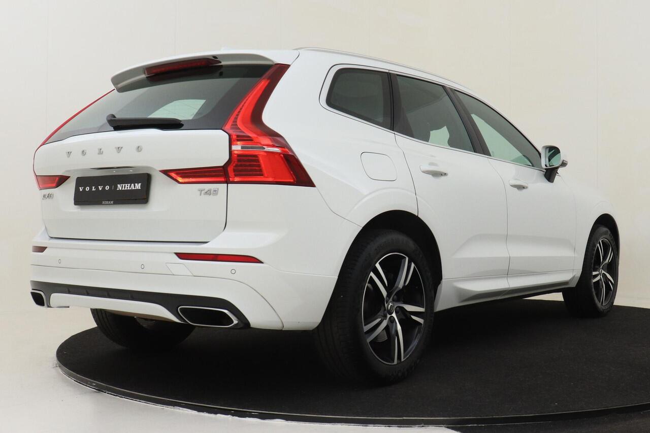 Volvo XC60 T4 AUT. R-DESIGN -PANO.DAK|KEYLESS|TREKHAAK|PDC|VERW.VOORSTOELEN|BLIS