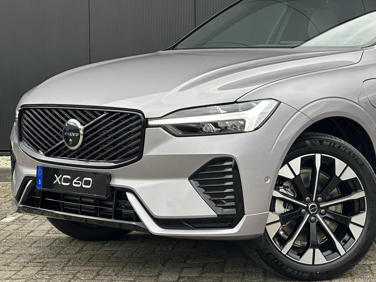 Volvo XC60 2.0 T6 Plug-in hybrid AWD Plus Dark 360 Camera / Head-up display / Harman Kardon audio / Panorama dak / stoel- en stuurverwarming / leer