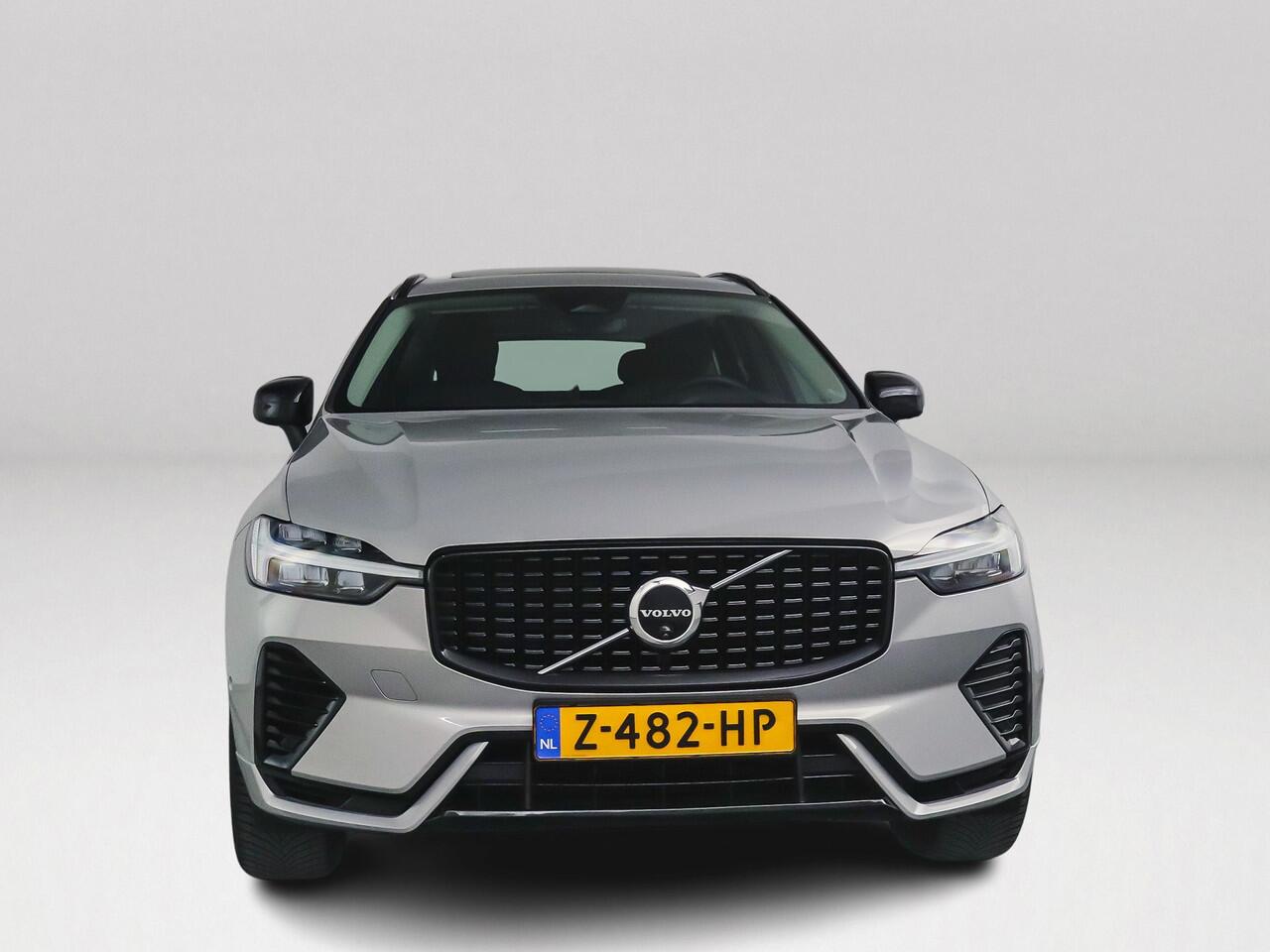 Volvo XC60 T6 Aut. Plug-in hybrid AWD Plus Dark | Panoramadak | 360° camera | Stoel- en stuurverwarming | Trekhaak