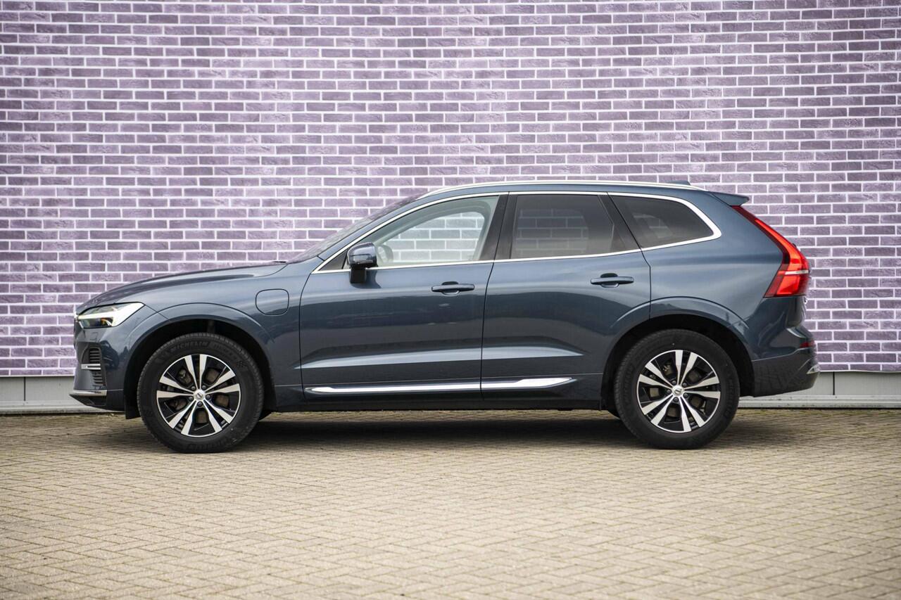 Volvo XC60 2.0 T6 Plug-in hybrid AWD Inscription | Adaptieve Cruise Control | Panoramadak | Parkeercamera | Trekhaak | Stoel-/Stuurverwarming |