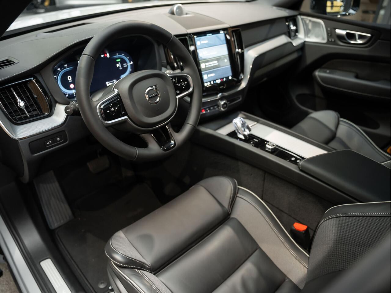 Volvo XC60 T8 Plug-in-hybrid AWD Polestar Engineered 2.0 T8 Polestar