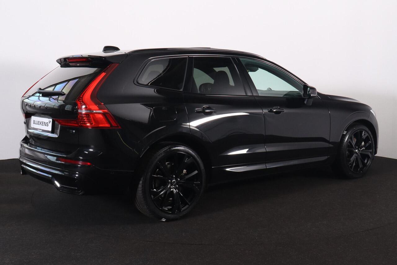 Volvo XC60 T8 Recharge AWD Black Edition Ultra - Luchtvering - Bowers & Wilkins Audio - IntelliSafe Assist & Surround - 360º Camera - Adaptieve LED koplampen - Verwarmde voorstoelen, stuur & achterbank - Parkeersensoren voor & achter - Elektr. bedienb. voorstoelen m