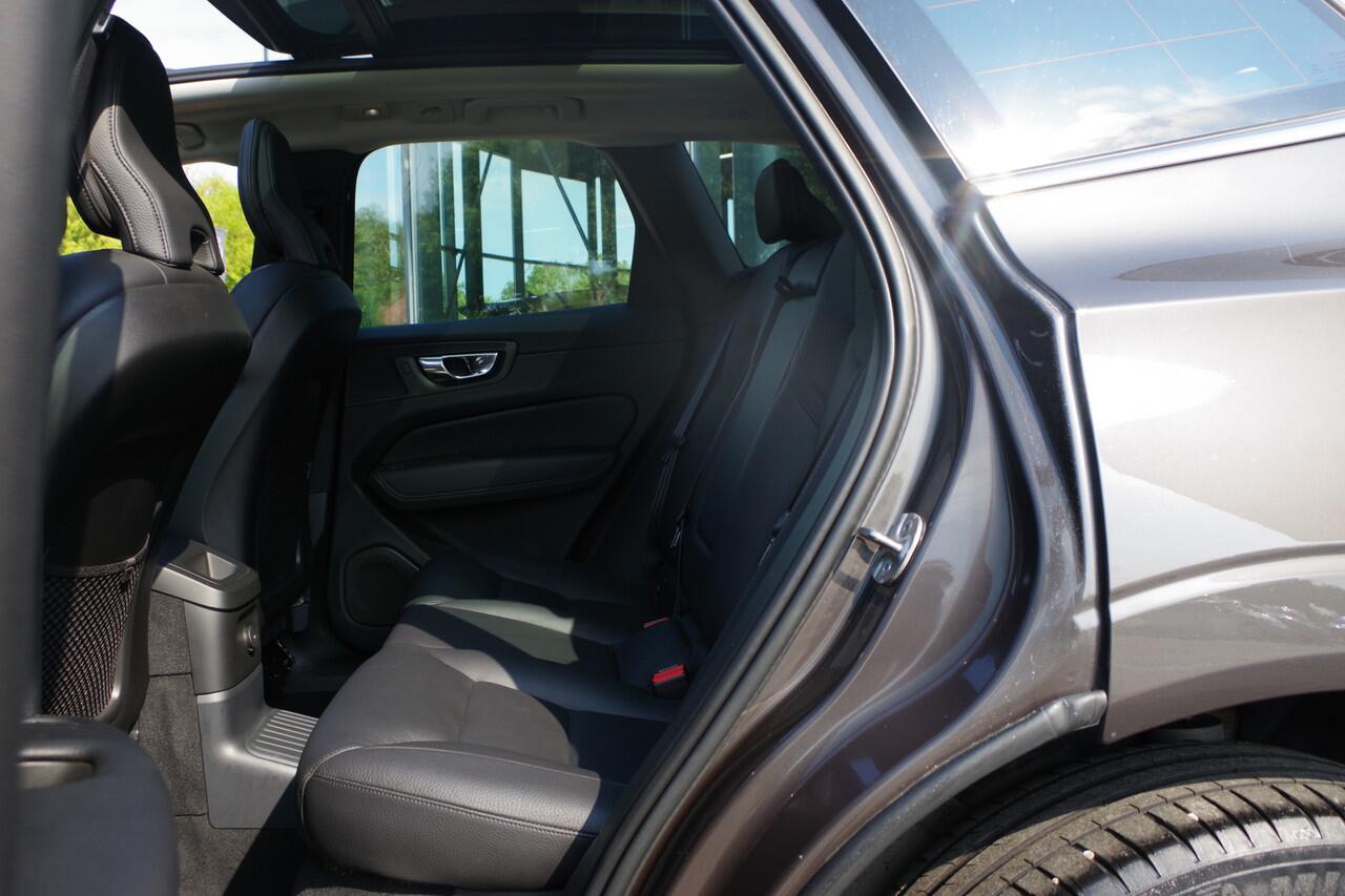 Volvo XC60 2.0 T6 Plug-in Hybrid AWD 350 PK Inscription Expression, Leder, Panoramadak, Camera,