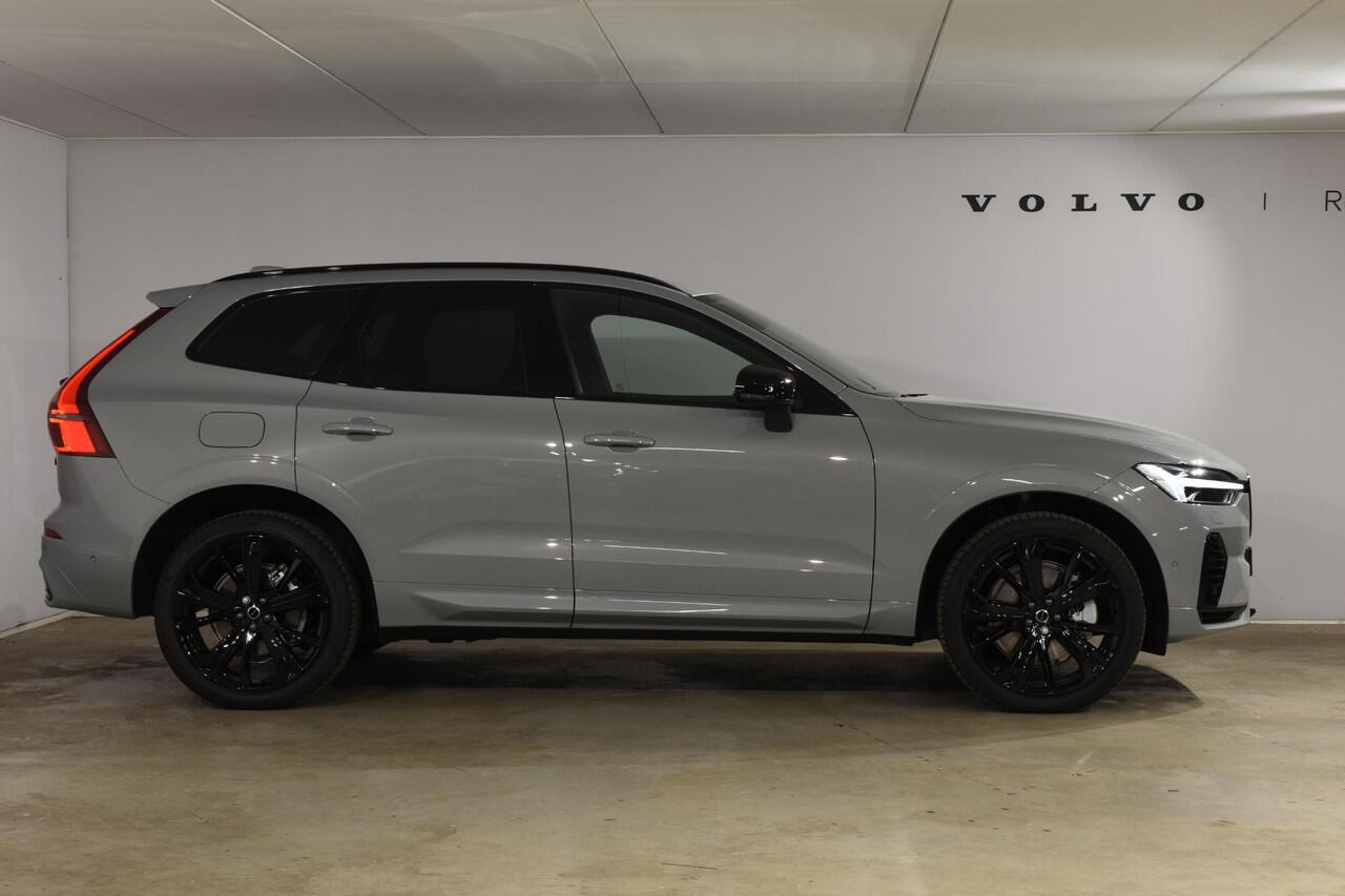 Volvo XC60 T6 350PK Plug-in Hybrid AWD Plus Black Edition / Head Up Display / 360 Camera / Panorama Dak / Lederen Bekleding / Elektrische Stoelen / Stuur & Stoelverwarming /