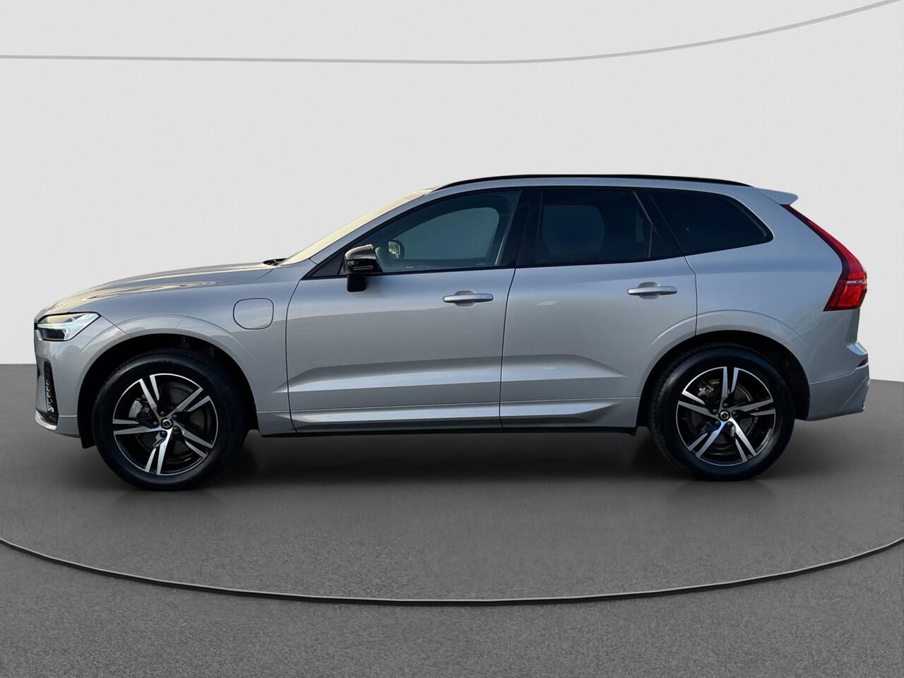 Volvo XC60 2.0 Recharge T8 AWD R-Design | Pano | Trekhaak | H&K | Adaptive |
