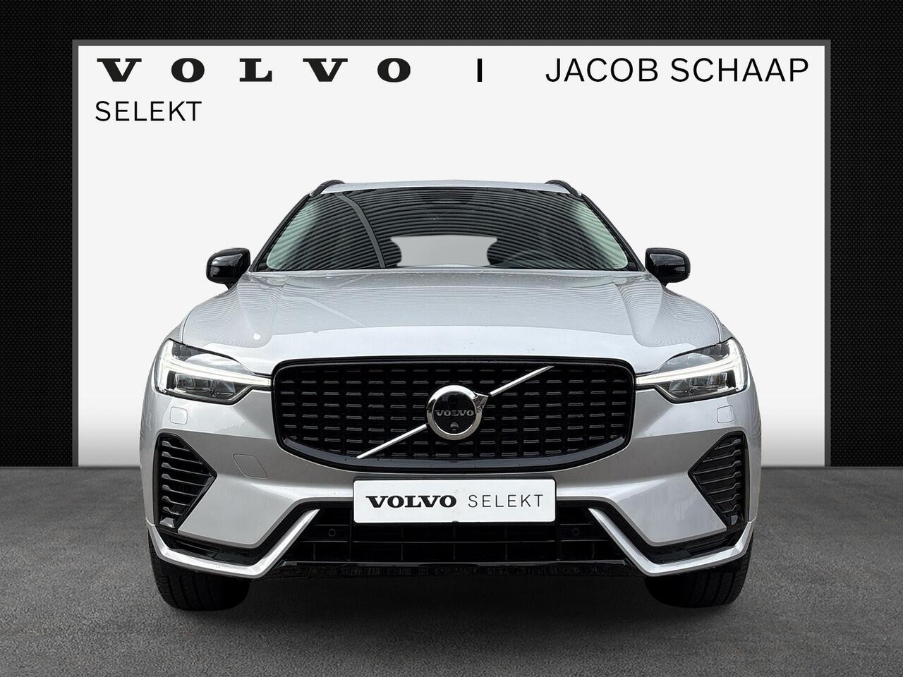 Volvo XC60 T6 Plug-in hybrid AWD Ultra Dark / Harman/Kardon / Panoramadak / Trekhaak /