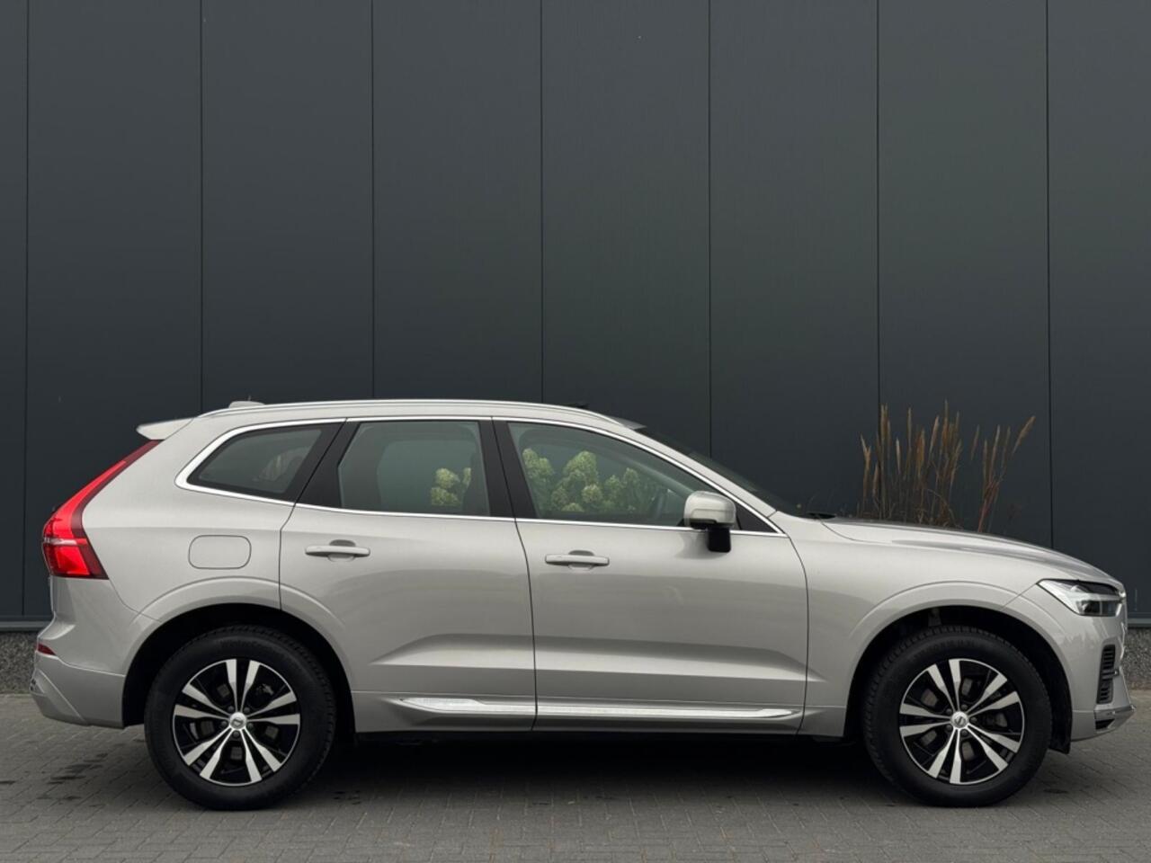 Volvo XC60 2.0 T6 AWD Inscr.Exp FULL PANO CAMERA NAVI LEDER LED PDC