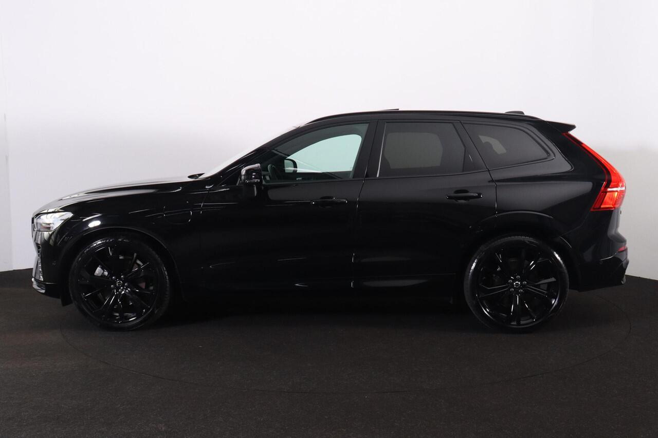 Volvo XC60 T6 Recharge AWD Plus Black Edition - Luchtvering - Panorama/schuifdak - IntelliSafe Assist & Surround - 360º Camera - Harman/Kardon audio - Adaptieve LED koplampen - Verwarmde voorstoelen, stuur & achterbank - Parkeersensoren voor & achter - Elektr. bedie