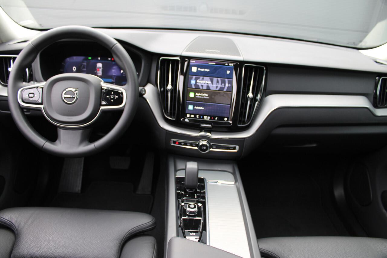 Volvo XC60 2.0 T6 Plug-in hybrid AWD Plus Bright | Luchtvering | Trekhaak | H&K | 360 Camera | Full