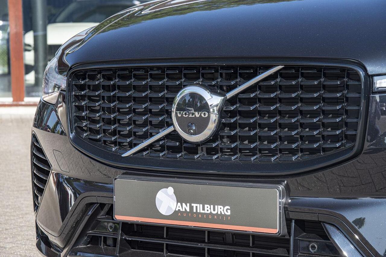 Volvo XC60 2.0 T8 PLUG-IN HYBRID AWD ULTRA DARK