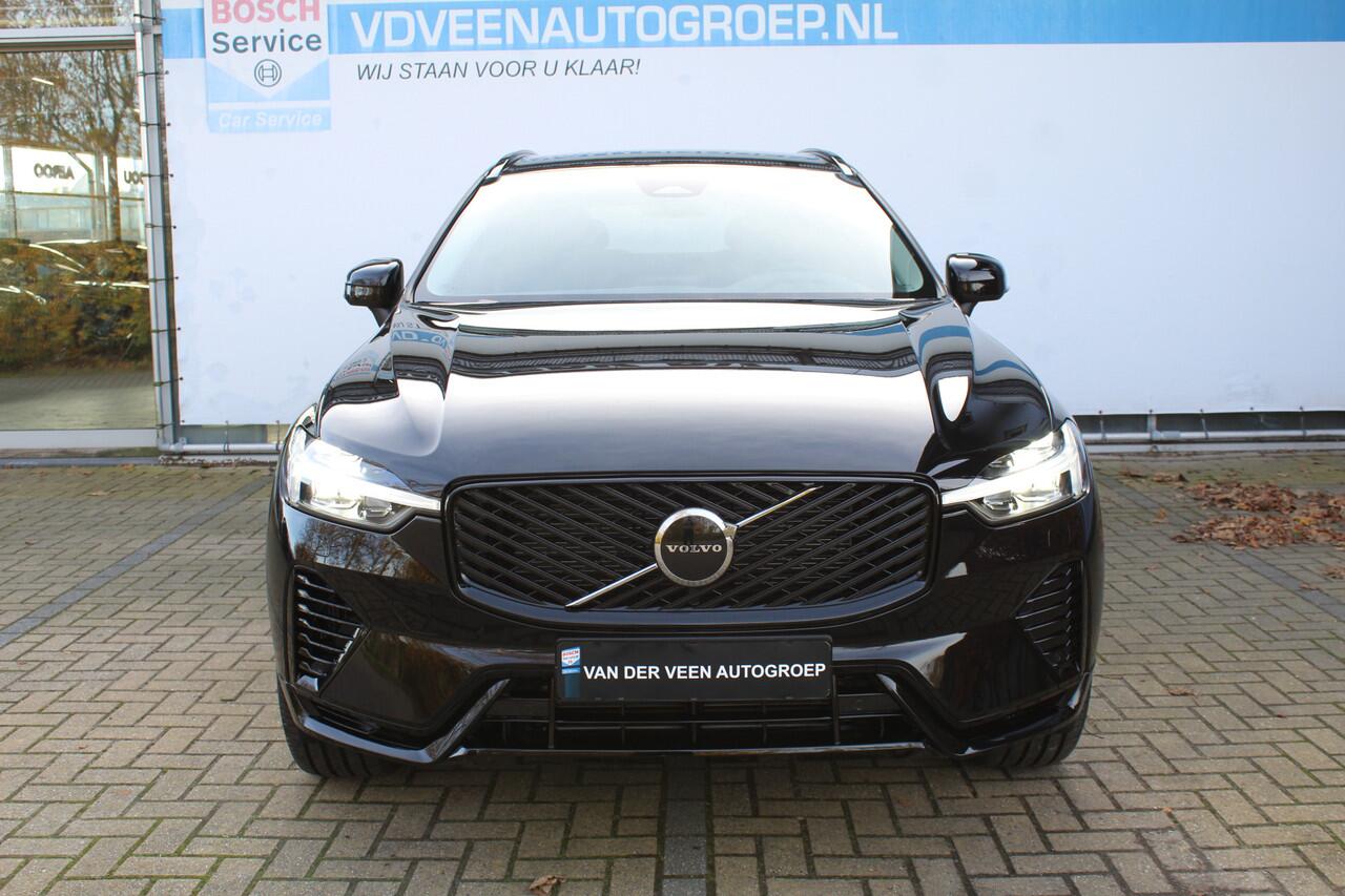 Volvo XC60 2.0 T6 Plug-in hybrid AWD Plus Dark | FACELIFT | Keyless entry/start | Achteruitrijcamera | Elektrische kofferbakklep | Memory stand stoelen | Adaptive cruise | Wegklapbare trekhaak | Apple CarPlay/Android Auto | Climate controle | Draadloze telefoonlader