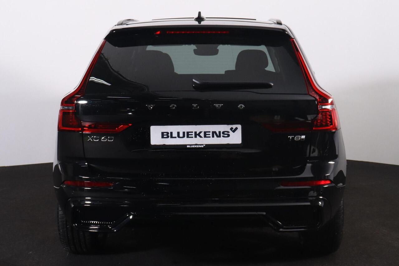 Volvo XC60 T8 Recharge AWD Ultra Dark - Panorama/schuifdak - IntelliSafe Assist & Surround - 360º Camera - Harman/Kardon audio - Adaptieve LED koplampen - Verwarmde voorstoelen, stuur & achterbank - Parkeersensoren voor & achter - Elektr. bedienb. voorstoelen met ge
