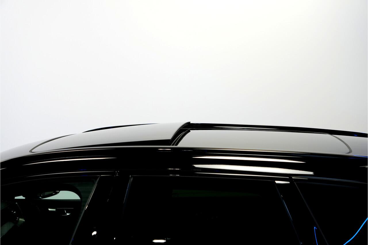 Volvo XC60 2.0 T8 AWD 335kW/456pk Aut8 MJ2026 Plug-in hybrid Ultra Black Edition LUCHTVERING + HARMAN/KARDON + PANORAMADAK + BLIS + STOELMASSAGE + PILOT ASSIST + STOELVERWARMING V&A + ADAPT.CRUISE + STUURVERWARMING + 360 CAMERA + PARKSENSOREN + 21" LM-VELGEN!!