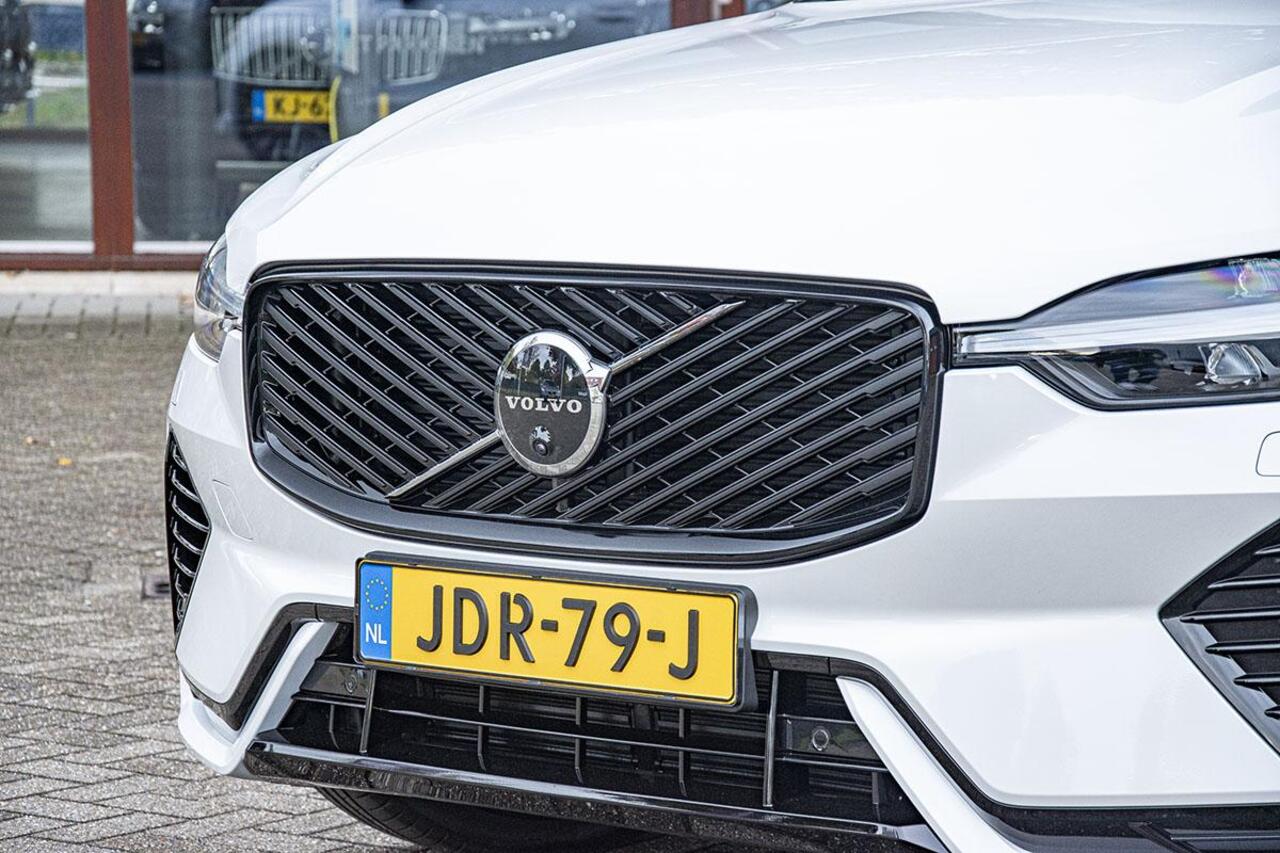 Volvo XC60 T6 PLUG-IN HYBRID AWD ULTRA BLACK EDITION HEICO