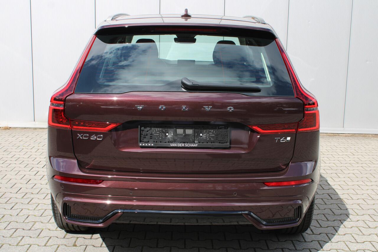 Volvo XC60 T6 Plug-in AWD Ultra Dark | Luchtvering | Head up display | 21" Velgen