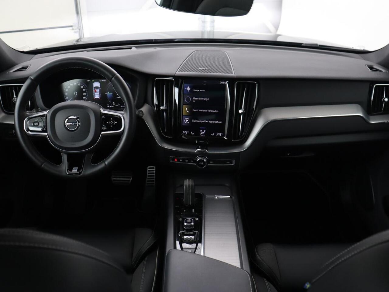 Volvo XC60 2.0 Recharge T8 AWD R Design | Panoramadak | Head-Up | 360 Camera | Stoel & stuurverwarming | Carplay | Keyless | Harman/Kardon | Navigatie | Half leder | Memory | PHEV | Plug In