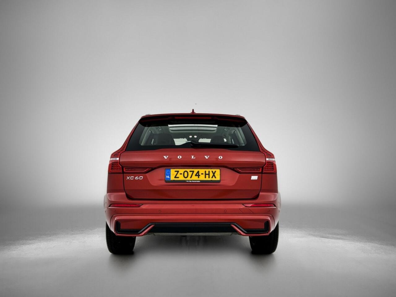 Volvo XC60 2.0 T6 Plug-in hybrid AWD Ultimate Dark | 360 camera | Adative