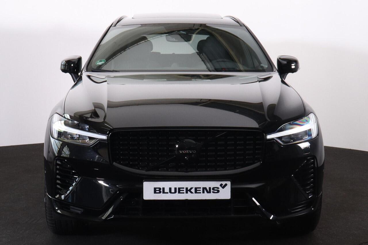 Volvo XC60 T8 Recharge AWD Ultimate Black Edition - Panorama/schuifdak - B&W Audio - Massage&ventilatie stoelen - IntelliSafe Assist & Surround - 360º Camera - Verwarmde voorstoelen, stuur & achterbank - Parkeersensoren voor & achter - Elektr. bedienb. voorstoelen m