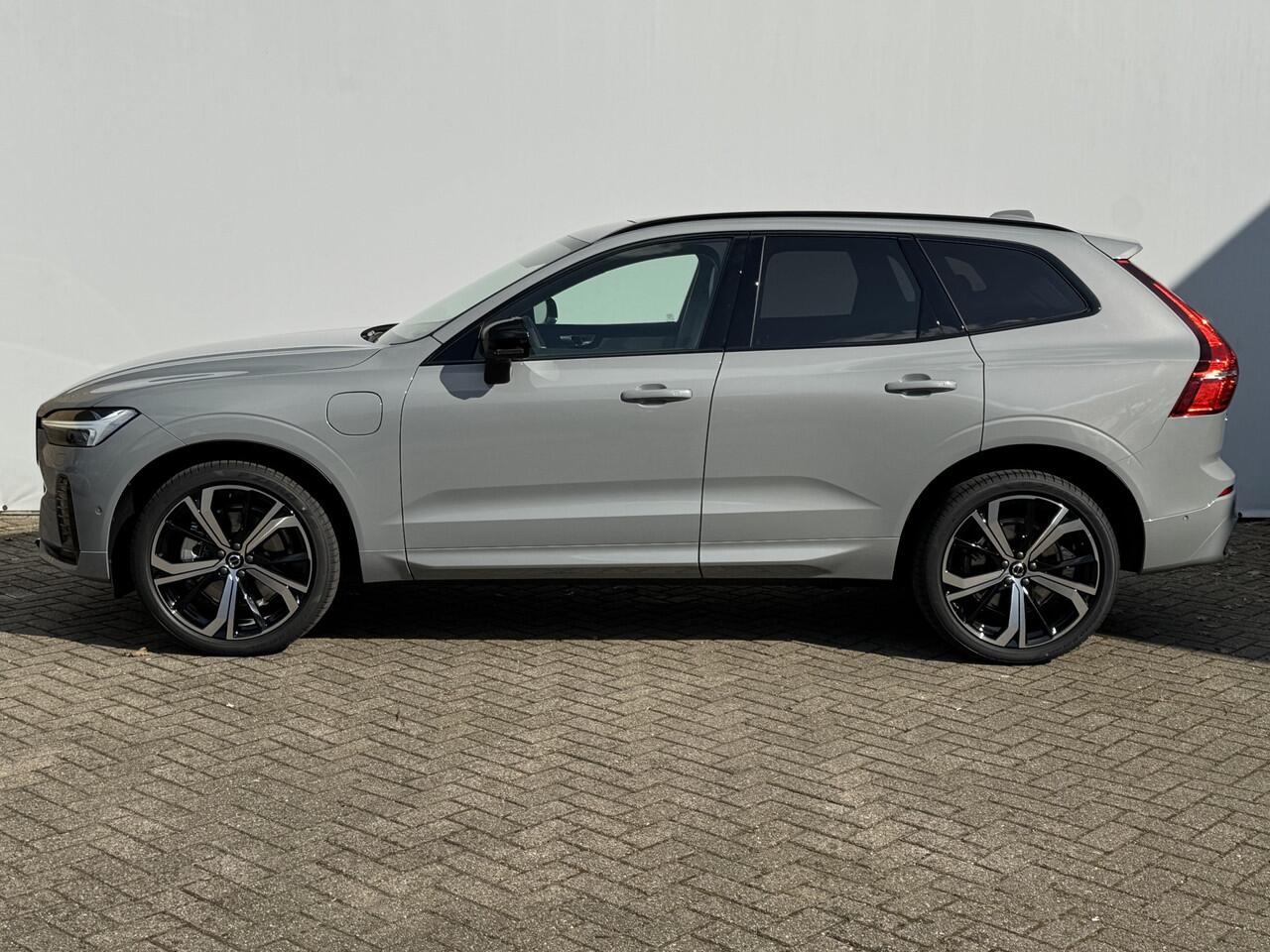 Volvo XC60 2.0 T6 Plug-in hybrid AWD Ultimate Dark Luchtvering | 21 inch wielen | Massage | 360 Camera