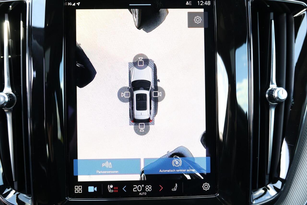 Volvo XC60 T6 Plug-in hybrid AWD Plus Dark - 21' LMV - 360° camera - Panoramisch schuif-/kanteldak - Harman Kardon audio - Adaptive Cruise Control met Pilot Assist - BLIS dodehoekassistentie - Keyless - Stoelverwarming voor & achter - Verwarmbaar stuurwiel - Getint 