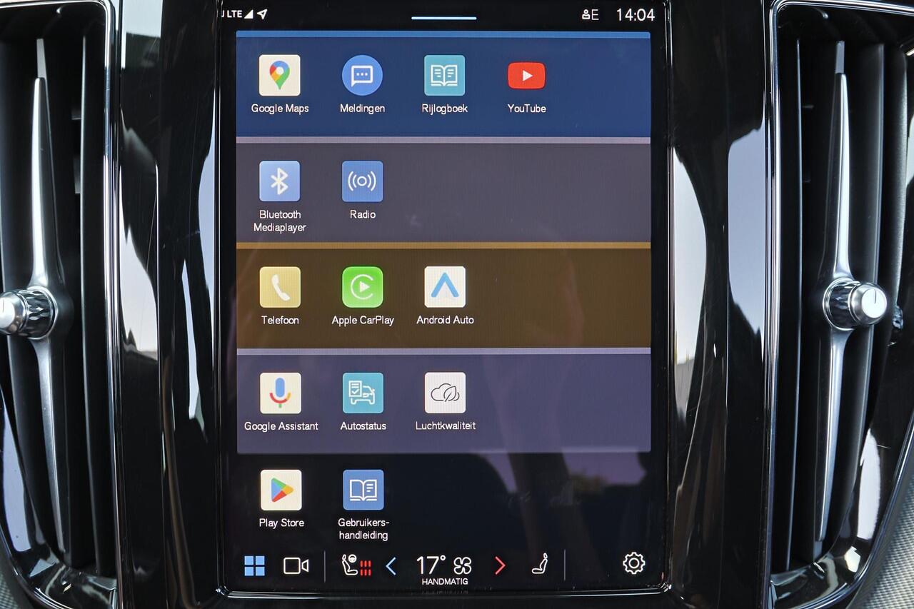 Volvo XC60 T8 Recharge AWD Black Edition Ultra - Luchtvering - Bowers & Wilkins Audio - IntelliSafe Assist & Surround - 360º Camera - Adaptieve LED koplampen - Verwarmde voorstoelen, stuur & achterbank - Parkeersensoren voor & achter - Elektr. bedienb. voorstoelen m