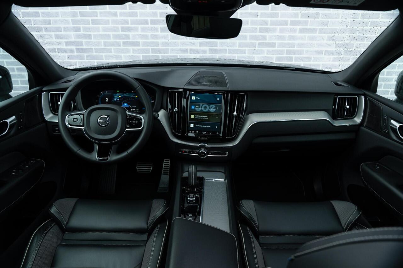 Volvo XC60 T6 Plug-in hybrid AWD R-Design Aut. | Long Range | Google Maps | Adaptieve Cruise Control | Panoramadak | Trekhaak | Harman Kardon Audio | Stoel-/Stuur-/Voorruitverwarming | Parkeercamera |