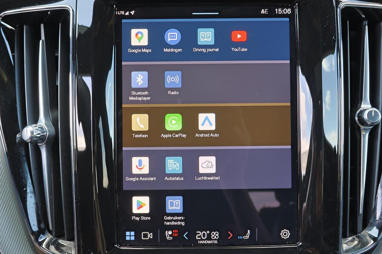 Volvo XC60 T6 Recharge AWD Ultra Black Edition - Panorama/schuifdak - Massage & Stoelventilatie - IntelliSafe Assist & Surround - 360º Camera - Bowers & Wilkins audio - Adaptieve LED koplampen - Nappa leder - Verwarmde voorstoelen & stuur - Parkeersensoren voor & ac