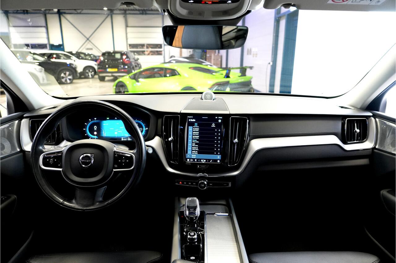 Volvo XC60 2.0 T6 AWD Long Range 293kW/399pk Aut8 Recharge Plus Bright BOWERS&WILKINS + PANORAMADAK + PILOT ASSIST + ADAPT.CRUISE + STOELVERWARMING V&A + STUURVERWARMING + CAMERA + PD-GLASS + GOOGLE DASH + KEYLESS ENTRY&GO + PARKSENSOREN V&A + 19" LM-VELGEN!!
