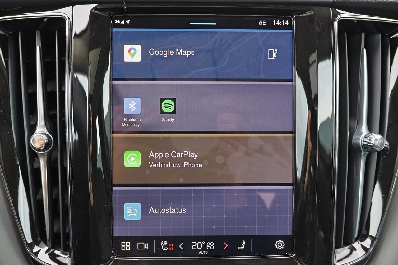 Volvo XC60 T6 Recharge AWD Core Bright - Panorama/schuifdak - IntelliSafe Assist & Surround - Parkeercamera achter - Verwarmde voorstoelen, stuur & achterbank - Parkeersensoren voor & achter - Draadloze tel. lader - 18' LMV