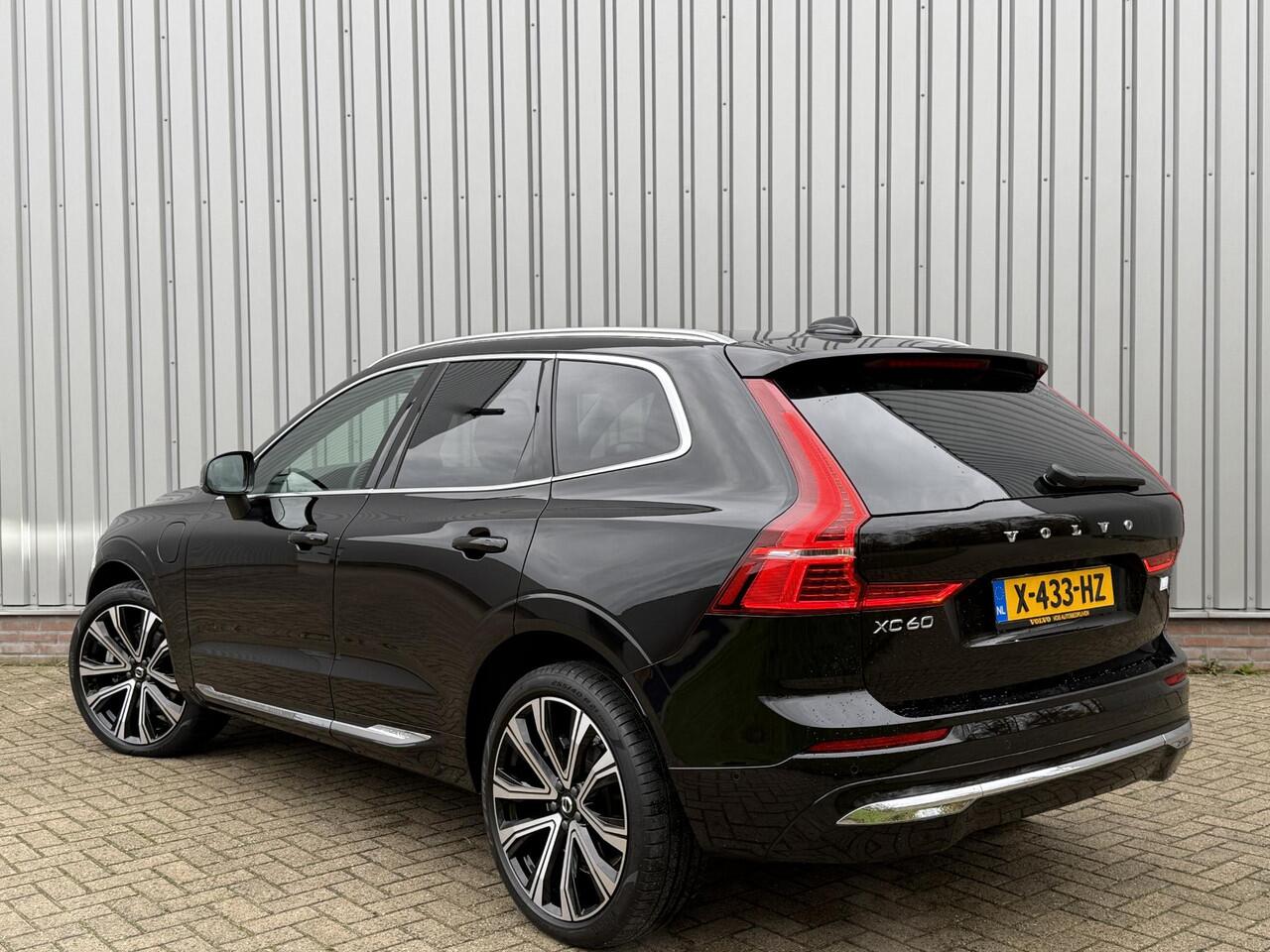 Volvo XC60 2.0 T8 Plug-in hybrid AWD Ultimate Bright | Schuif/kanteldak| Head-up Display| 360-camera| Gelaagd Glas | Trekhaak |