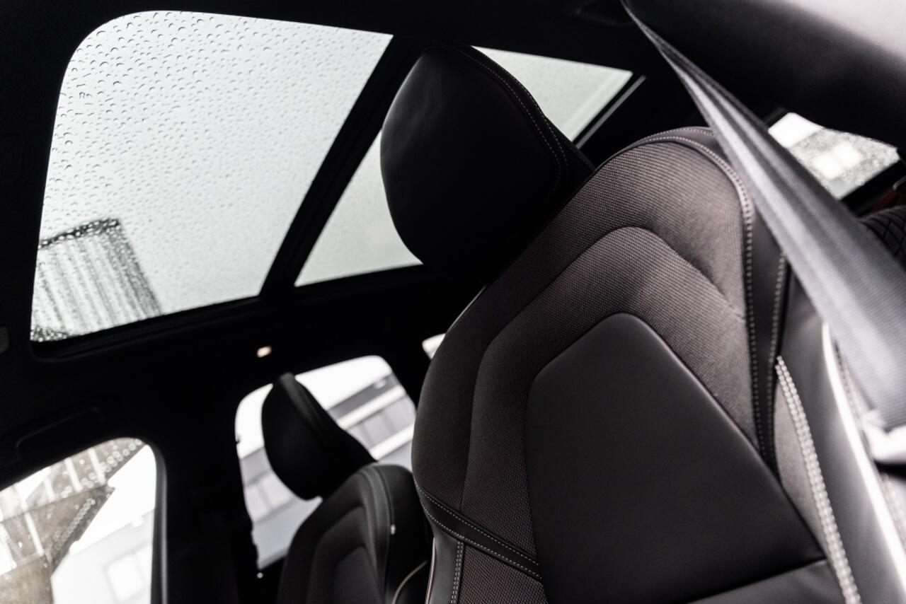 Volvo XC60 T8 Ultra Black Edition Plug-In Hybrid AWD | 360 Cam | Trekhaak |