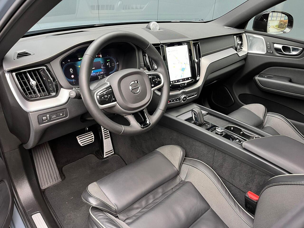 Volvo XC60 2.0 T8 AWD Polestar 405pk / B&W / 22 inch 2.0 T8 AWD Polestar Engineered