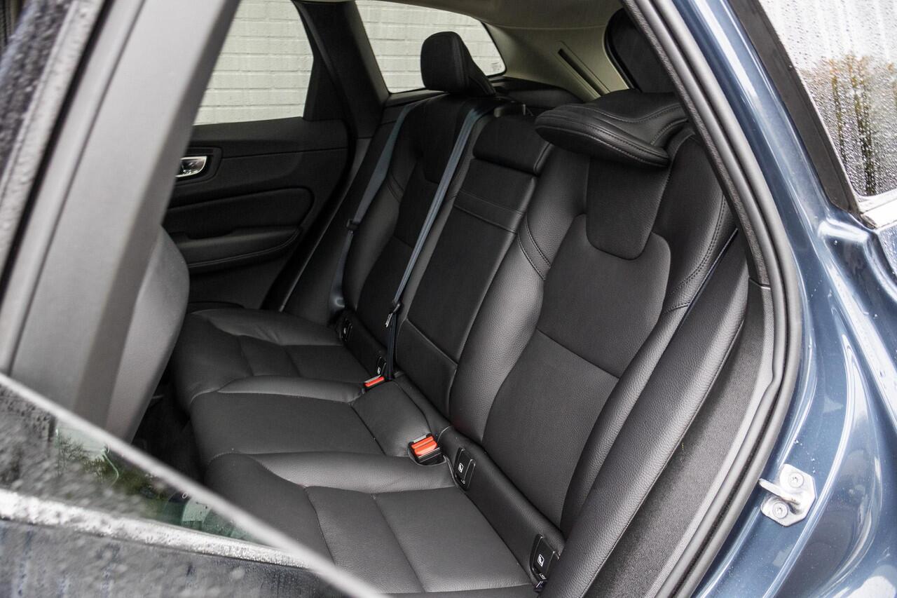 Volvo XC60 2.0 T6 Plug-in AWD inc BTW|Dealer OH|Winter-pack|Pano|Leer