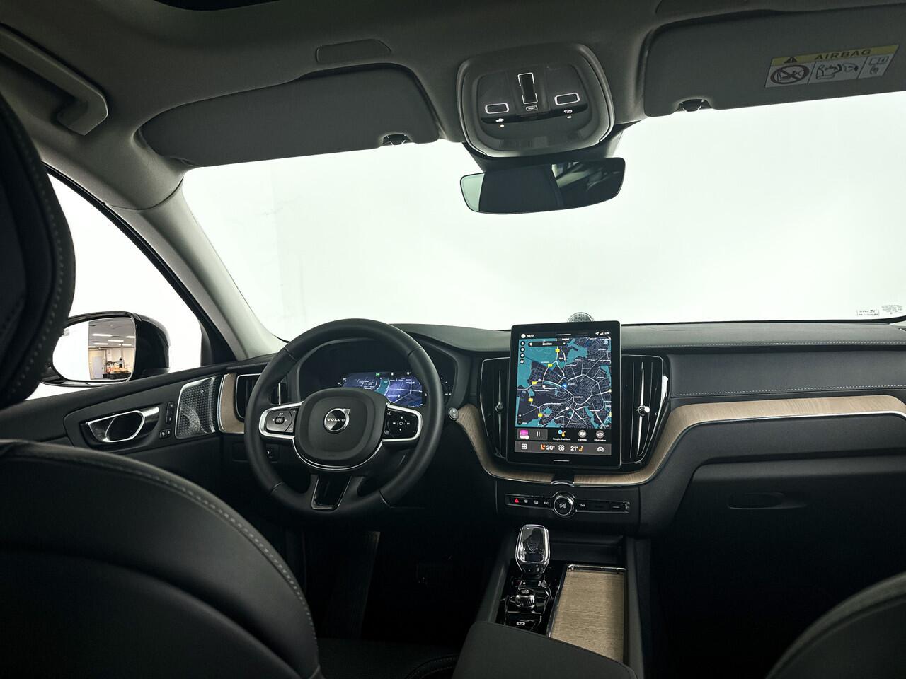 Volvo XC60 T6 Plug-in hybrid AWD Ultra Dark | Panoramadak | 360° camera | Bowers & Wilkins | Luchtvering | Head-up Display | Stoelventilatie & Verwarming | Stuurverwarming | Trekhaak