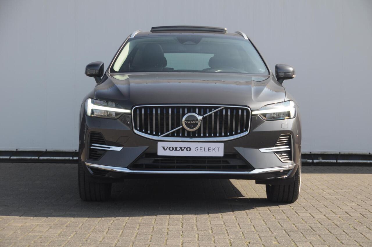 Volvo XC60 T8 390PK Automaat AWD Ultra Bright / Head-up display / Trekhaak/ Harman Kardon audio / Panoramadak / BLIS / Elektrisch bedienbare voorstoelen / Memory seats / Verwarmbare stoelen / Keyless entry /