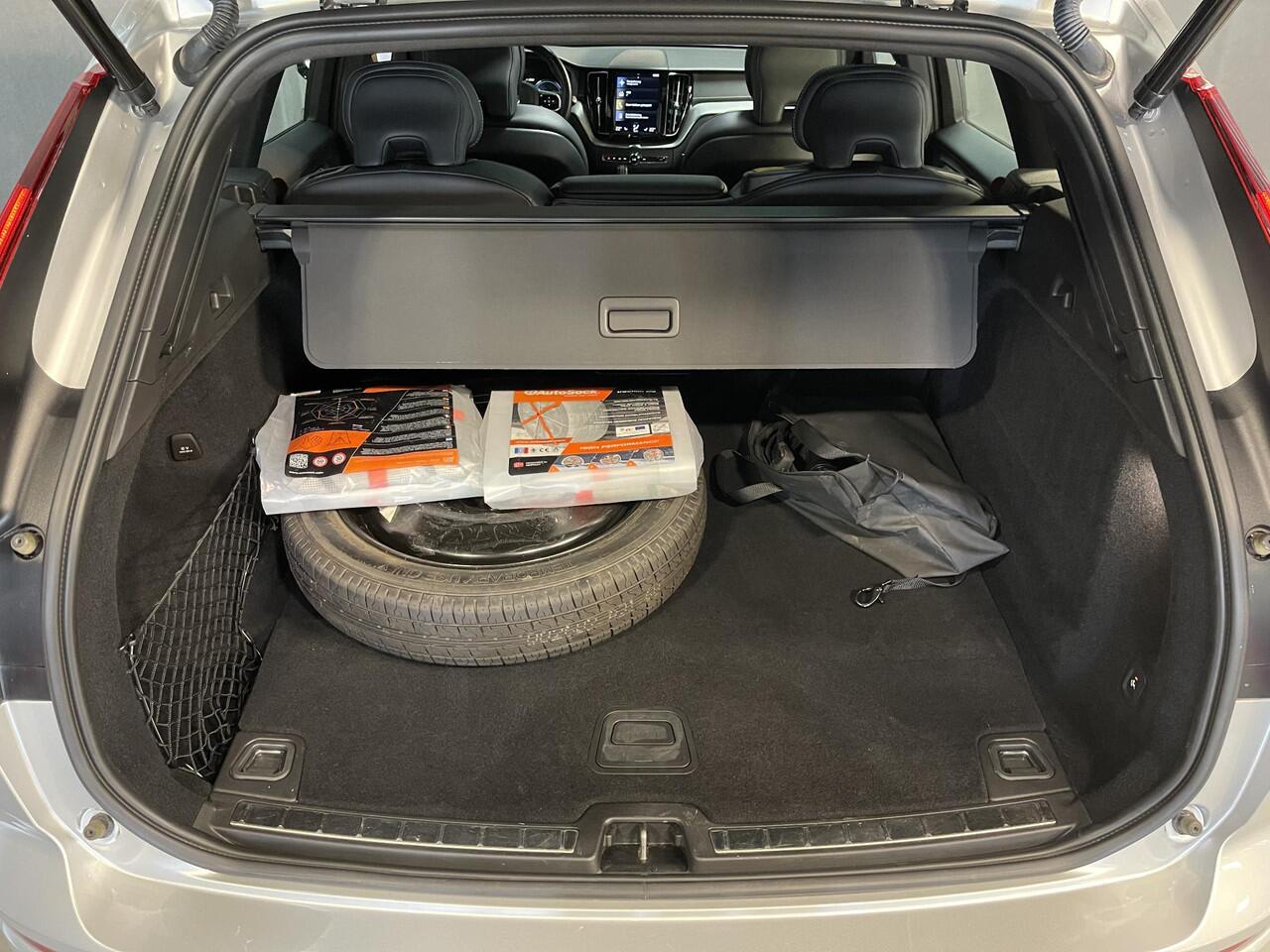 Volvo XC60 2.0 T8 Plug-in-hybrid AWD Polestar Engineered 21"/Panoramadak/Trekhaak/360 camera/Head-up/Dodehoek/Harman Kardon/Elektrische klep/Apple Carplay & Android Auto